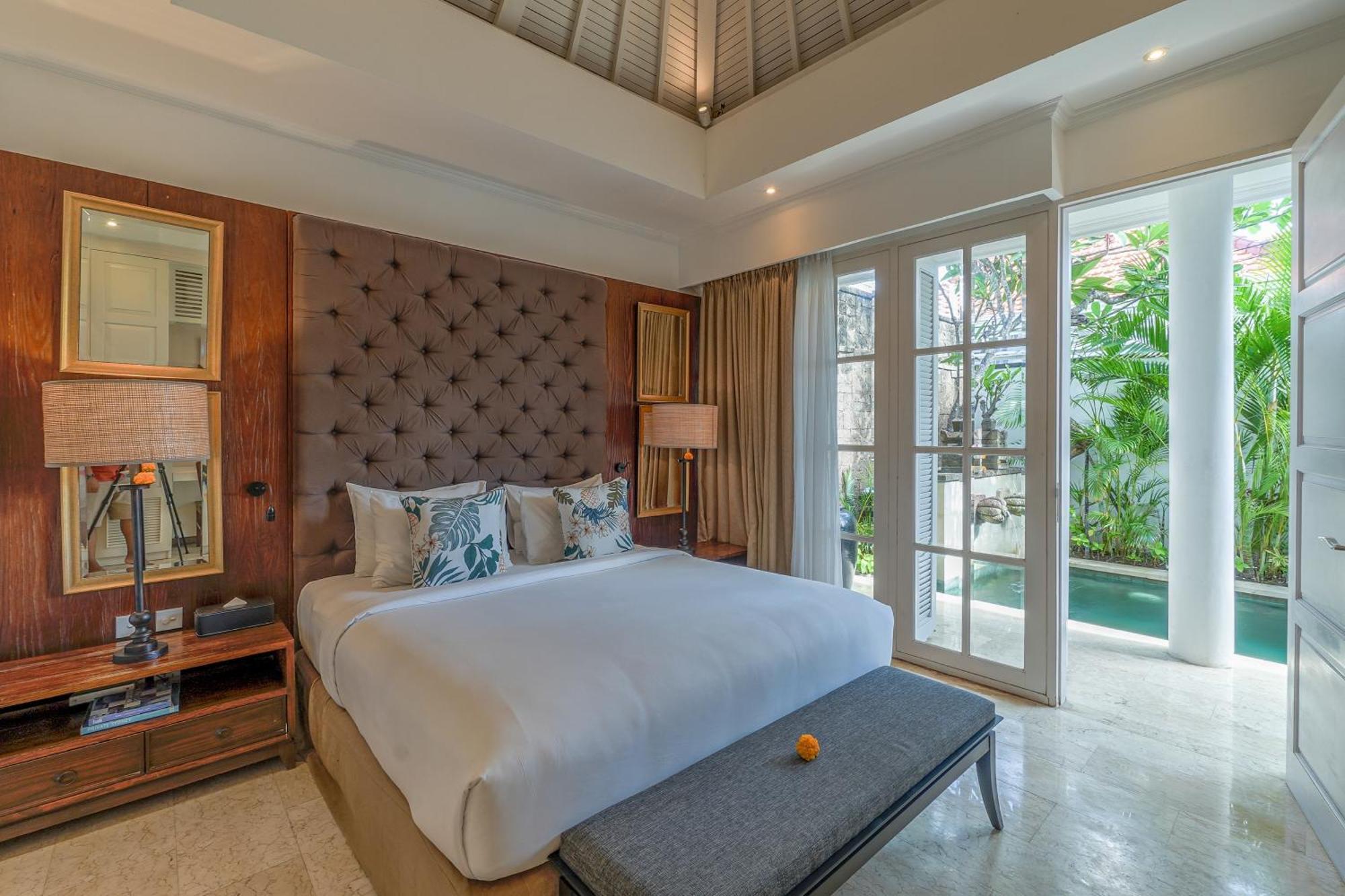 Mosan House - Unique Art-filled Gem In Perfect Location A Short Walk From The Or Square Including Ac Office For Remote Working Seminyak (Bali)