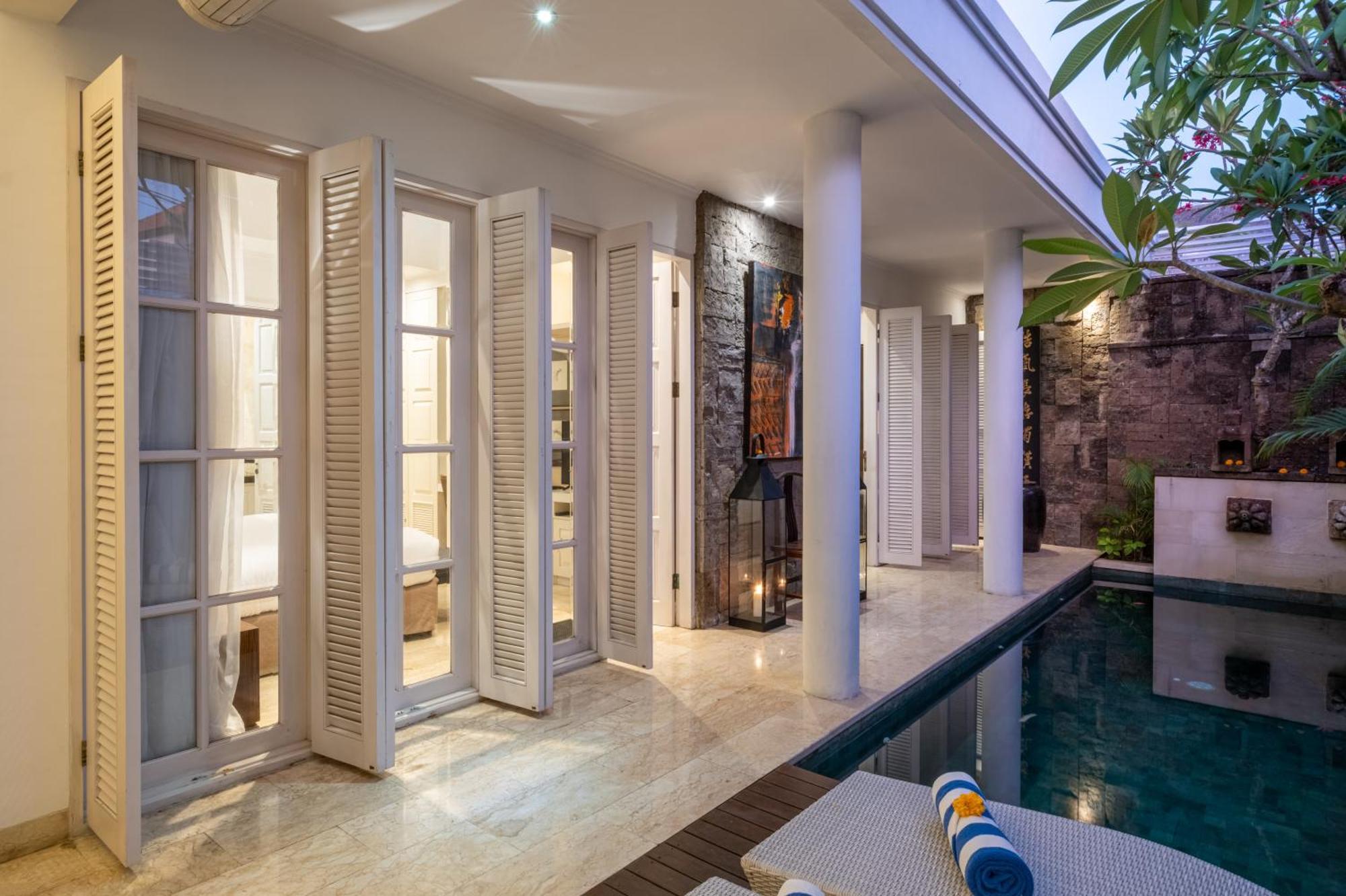 Mosan House - Unique Art-filled Gem In Perfect Location A Short Walk From The Or Square Including Ac Office For Remote Working Villa Seminyak (Bali)
