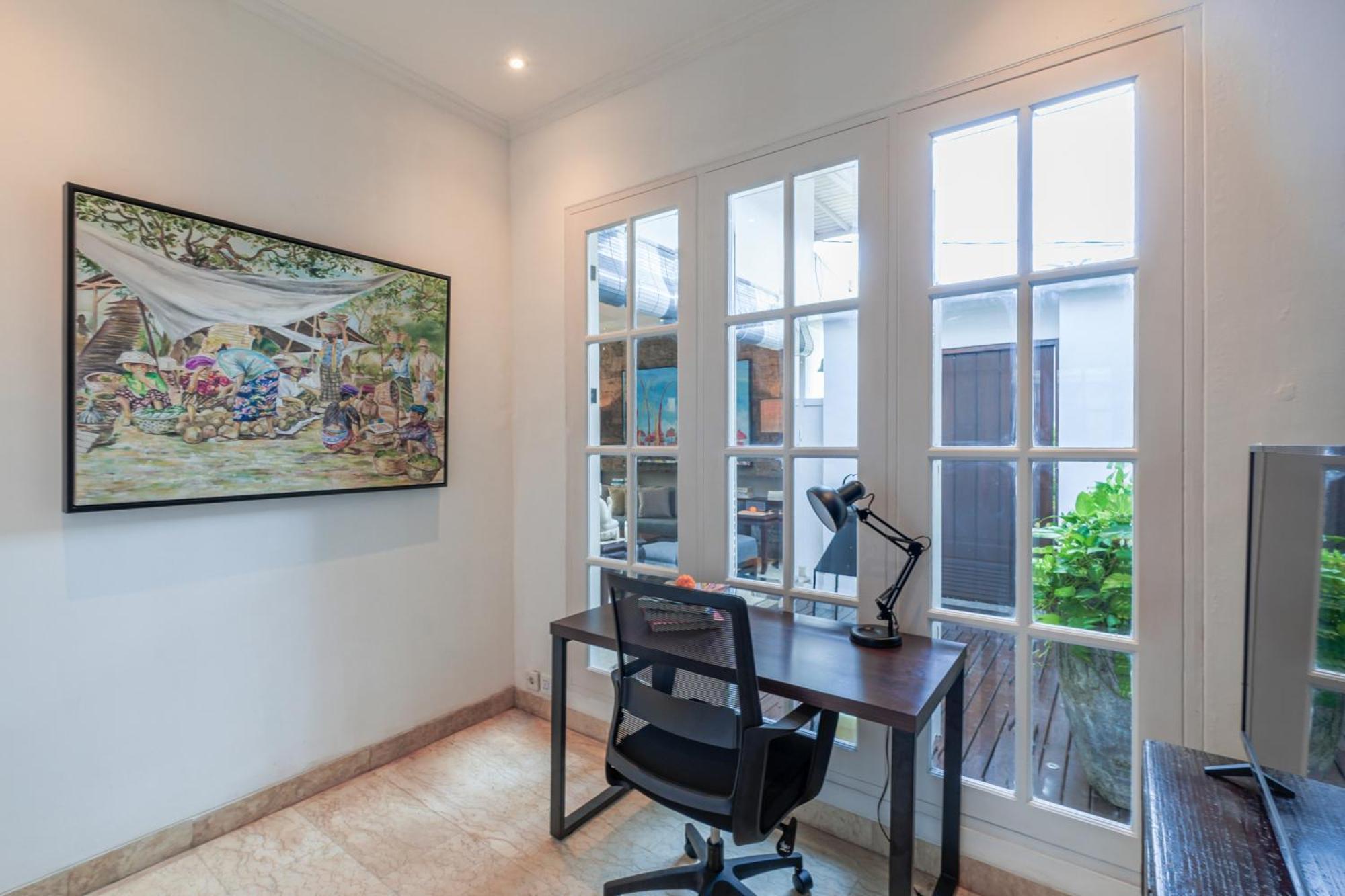 Mosan House: Art-filled Gem Near & Square *